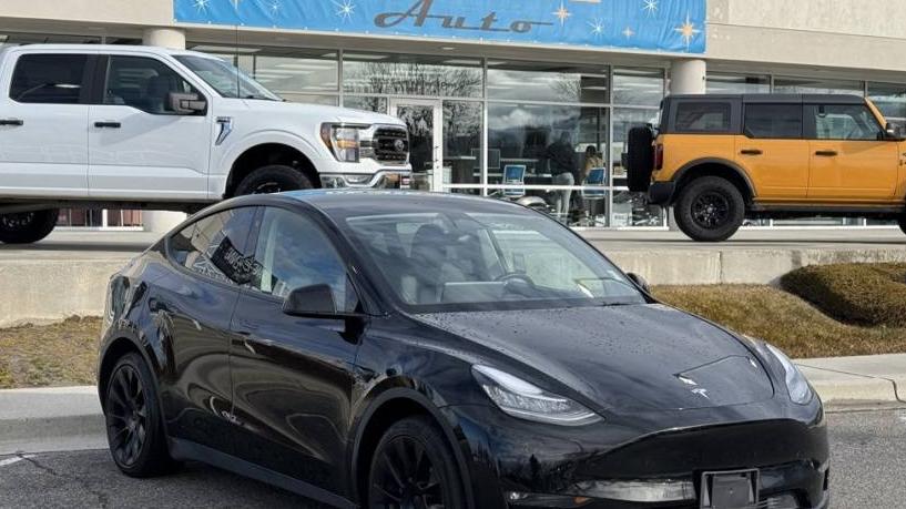 TESLA MODEL Y 2022 7SAYGDEE7NF480978 image